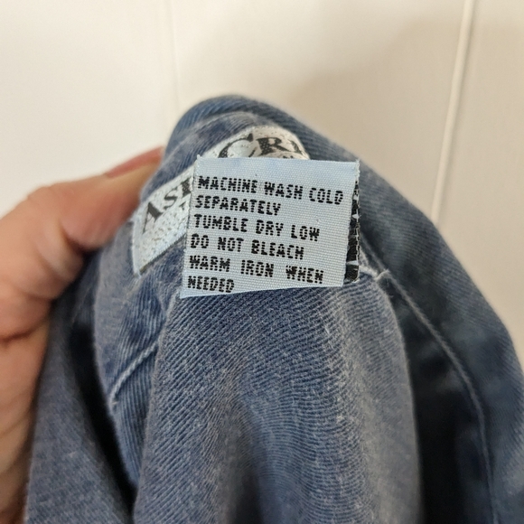 Ash Creek Trading button down - XL - Picture 12 of 12